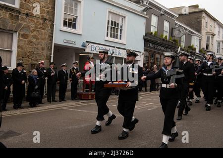 Freedom Parade in Helston Cornwall,RNAS Culdrose Navy personnel form up at approx 10am and march down Meneage Street to the Guildhall, where the Mayor and Captain of Culdrose inspect the guard. The Mayor's Chaplain leads prayers, the Mayor addresses the Parade and then the Captain of RNAS Culdrose responds. The Parade is an important day in the civic calendar, as well as for the people of the town, many of whom have links with the air base. All are welcome to watch this unique and impressive spectacle, Credit: kathleen white/Alamy Live News Stock Photo