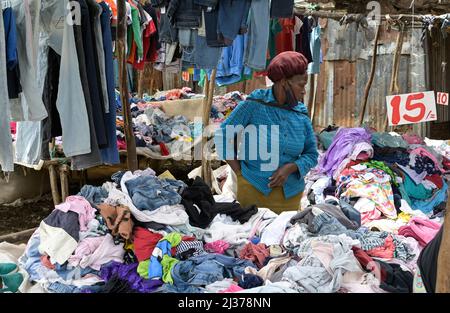 Textile Slum KENYA, Nairobi, Mathare Slum, sale of used textiles from Europe / KENIA ...