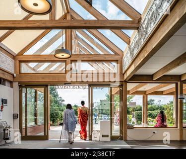 Main entrance. Bhaktivedanta Manor Haveli, Watford, United Kingdom. Architect: Cottrell + Vermeulen Architecture Ltd, 2021. Stock Photo