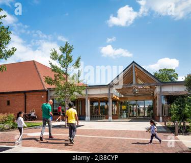 Main entrance. Bhaktivedanta Manor Haveli, Watford, United Kingdom. Architect: Cottrell + Vermeulen Architecture Ltd, 2021. Stock Photo