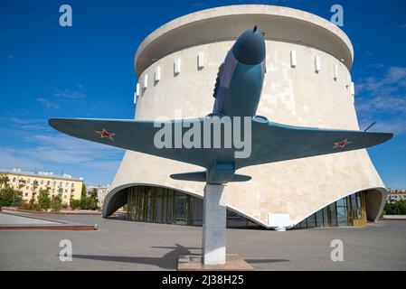 VOLGOGRAD, RUSSIA - SEPTEMBER 19, 2021: A model of a Soviet Yak-3 fighter jet at the Museum of the Battle of Stalingrad. Volgograd Stock Photo