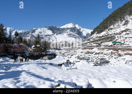 Nehru Kund is a cold water natural spring made up of the Bhrigu Lake water, which is quite famous in Manali. 18-02-2022 himachal, india Stock Photo