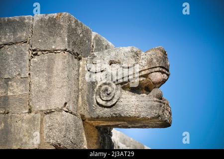 Snake head, Platform of Venus Plataforma de Venus, Chichen Itza, Yucatan, Mexico Stock Photo