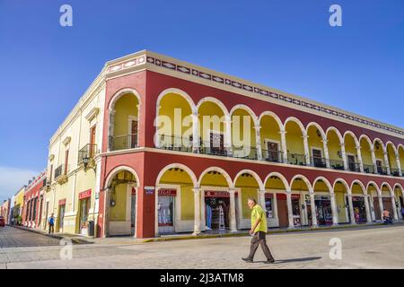 Old building, Plaza de la Independencia, Campeche, Mexico Stock Photo