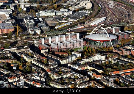 Koeln-Arena, Lanxess-Arena, colloquially Henkelmaennchen, and Koelner Stadthaus, technical town hall, Deutz, Cologne, Rhineland, North Stock Photo
