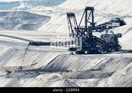 giant lignite excavator on the site of the hambach open pit mine near cologne Stock Photo