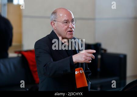 Berlin, Germany, 7 April 2022.Gregor Gysi, German lawyer and politician of DIE LINKE party, during an interview on the sidelines of the 28th plenary session in the German Bundestag. Stock Photo