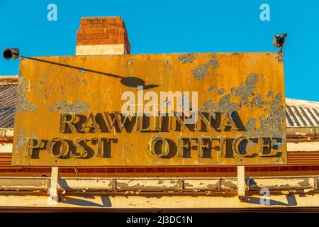 Rawlinna Post Office sign in Australia Stock Photo