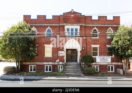 CONCORD, NC, USA-3 APRIL 2022: The Old Couurthouse Theatre, on Spring Street in downtown.  Front facade with sign. Stock Photo