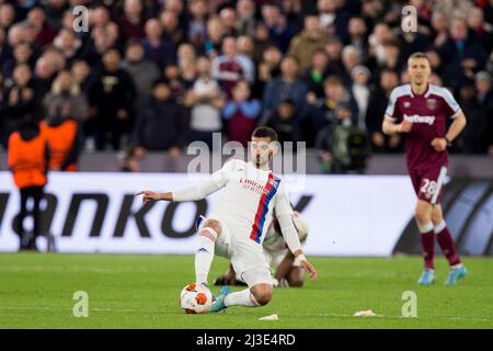 London Stadium, London, UK. 7th Apr, 2022. Europa League football West Ham  versus Lyon; An upset West Ham fan throws a air horn at a pitch invader who  stopped play Credit: Action