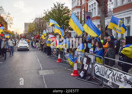 London, UK. 7th April 2022. Hundreds of people gathered outside the Russian Embassy and dumped pans, clothing, toys, appliances and other household items, in response to the looting by Russian soldiers in Ukraine. Credit: Vuk Valcic/Alamy Live News Stock Photo