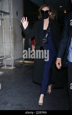 NEW YORK, NY- April 07: Michelle Pfeiffer seen exiting NBC's Today after promoting the Showtime series The First Lady on April 0 7, 2022 in New York City. Credit;RW/MediaPunch Credit: MediaPunch Inc/Alamy Live News Stock Photo