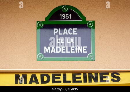 France, Meuse, Commercy, sign and metal plaque on the facade of the shop and madeleine-making workshop of Commercy La Boite à Madeleines by the Zins brothers, madeleiniers since 1951 Stock Photo