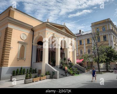 SARAJEVO, BOSNIA AND HERZEGOVINA - JULY 15, 2018: Markale City Market in Sarajevo in Ferhadija pedestrian street, Bosnia And Herzegovina Stock Photo