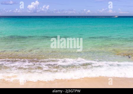 Netherlands, Lesser Antilles, Netherlands Antilles, Sint Maarten, Maho Bay Stock Photo
