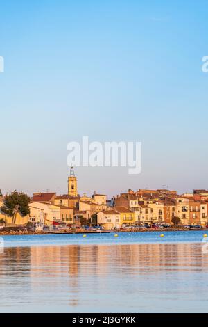 France, Herault, Bouzigues, village on the banks of the Etang de Thau and famous for its oysters and shells Stock Photo