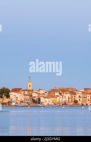 France, Herault, Bouzigues, village on the banks of the Etang de Thau and famous for its oysters and shells Stock Photo