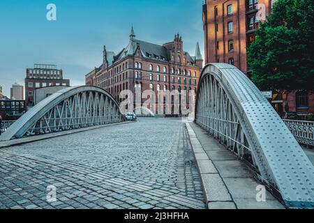 New way bridge in Hamburg warehouse district