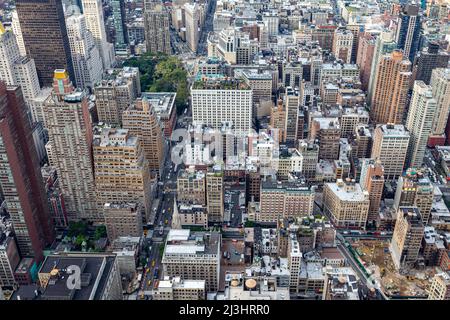 W 34 Street & 5 Av, New York City, NY, USA, Drone shot / Aerial taken next to the Empire State Building with a panoramic view of Manhattan Stock Photo