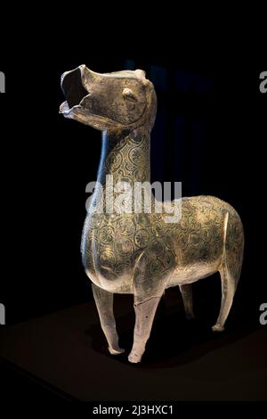 Hispano-Islamic fountan jet in the form of a Doe, engraved and guilded bronze, 10th century AD, from Cordoba.   In the National Archaeological Musem, Stock Photo