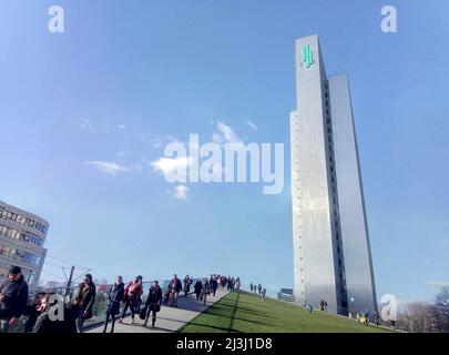 Modern urban architecture, high-rise building at Kö-Bogen in Düsseldorf, North Rhine-Westphalia, Germany Stock Photo