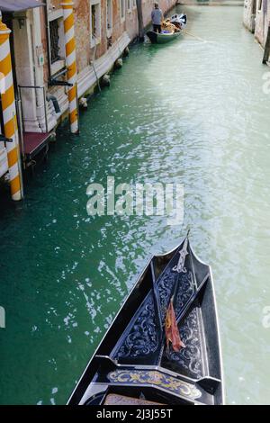 Nice summer venetian canal view (Venice, Italy Stock Photo - Alamy