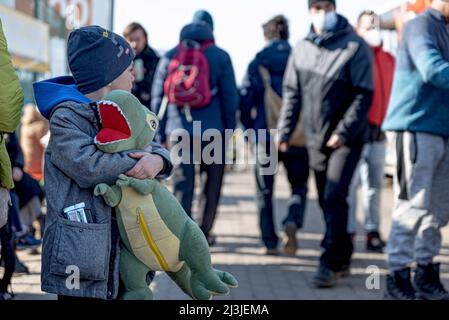 Medyka, Poland, March 17, 2022: Refugees from Ukraine arriving at Ukrainian-Polish border crossing in Medyka. People fleeing the war in Ukraine Stock Photo