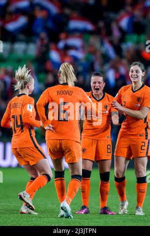 GRONINGEN - Sherida Spitse of the Netherlands] celebrates her goal (9-0) during the Women's World Cup Qualifying match between the Netherlands and Cyprus at the Euroborg Stadium on April 8, 2022 in Groningen, Netherlands. ANP COR LASKER Stock Photo