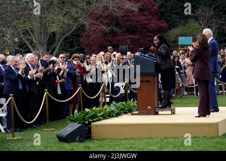 Washington DC, USA. 08th Apr, 2022. Guests greet confirmed Associate Supreme Court Justice Ketanji Brown Jackson as she speaks during a ceremony to celebrate her confirmation on the South Lawn of the White House in Washington on April 8, 2022. Credit: Yuri Gripas/Pool via CNP/dpa/Alamy Live News Stock Photo