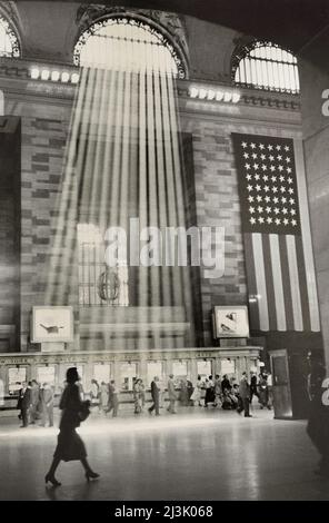 Main Concourse with sunlight streaming through windows, Grand Central Terminal, New York City, New York, USA, Angelo Rizzuto, Anthony Angel Collection, August 1953 Stock Photo