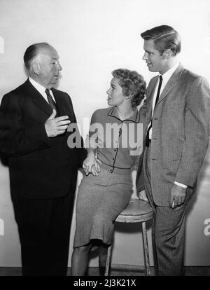 ALFRED HITCHCOCK VERA MILES and GEORGE PEPPARD on set candid during filming of INCIDENT AT A CORNER 1960 director ALFRED HITCHCOCK novel / teleplay Charlotte Armstrong for the Ford Startime US TV Series for NBC TV broadcast on Tuesday April 5th 1960 assistant producer Norman Lloyd producer Joan Harrison Shamley Productions / National Broadcast Company (NBC) Stock Photo