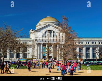Washington DC, APR 2 2022 - Sunny exterior view of the Smithsonian National Museum of Natural History Stock Photo