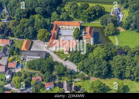 Aerial view, Heeren Castle in Heeren-Werve, Kamen, Ruhr Area, North Rhine-Westphalia, Germany, DE, Europe, Gräfte, Haus Heeren, aerial view, aerial ph Stock Photo