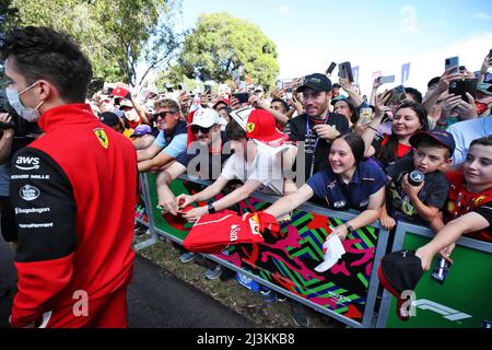 Melbourne, Australia. 09th Apr, 2022. Circuit atmosphere - fans. Australian Grand Prix, Saturday 9th April 2022. Albert Park, Melbourne, Australia. Credit: James Moy/Alamy Live News Stock Photo