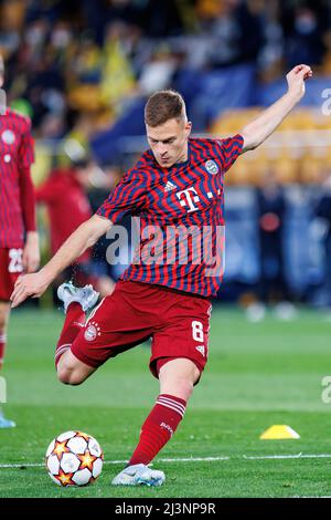 VILLARREAL, SPAIN - APR 6: Kimmich warms up prior to the UEFA Champions League match between Villarreal CF and FC Bayern Munchen at Estadio de la Cera Stock Photo