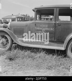 Northwestern Arkansas. [Written on side of car: 'Horse Traininig &amp; Braking [sic] by Whipple &amp; Son']. Stock Photo
