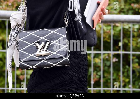 StreetStyle at Louis Vuitton - Paris Fashion Week Men Spring Summer 2019 -  Palais Royal - Paris - France Stock Photo - Alamy