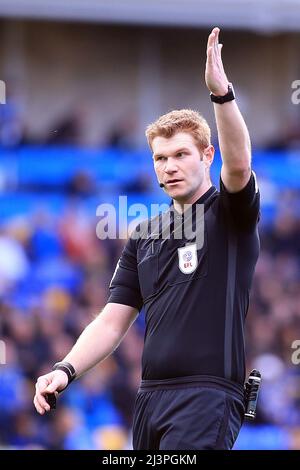 London, UK. 09th Apr, 2022. Referee James Oldham in action during the game. EFL Skybet football league one match, AFC Wimbledon v MK Dons at Plough Lane in London on Saturday 9th April 2022. this image may only be used for Editorial purposes. Editorial use only, license required for commercial use. No use in betting, games or a single club/league/player publications. pic by Steffan Bowen/Andrew Orchard sports photography/Alamy Live news Credit: Andrew Orchard sports photography/Alamy Live News Stock Photo