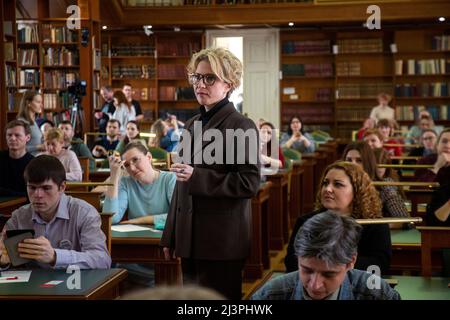 Partiyada jinsiy aloqa porno film Jinsiy rus etuk uy vazifasi