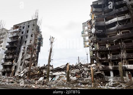 Borodyanka, Ukraine. 06th Apr, 2022. Chaos and devastation on the streets of Borodyanka as a result of the attack of Russian invaders. Captured by Russian troops in early March, Borodyanka was released from the Ukrainian Armed Forces a month later. It is still unknown how many people died in the village during this time, but according to previous statements by the Ukrainian authorities, it suffered the greatest destruction of all settlements in the suburbs of the capital. Credit: SOPA Images Limited/Alamy Live News Stock Photo