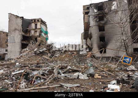 Borodyanka, Ukraine. 06th Apr, 2022. Chaos and devastation on the streets of Borodyanka as a result of the attack of Russian invaders. Captured by Russian troops in early March, Borodyanka was released from the Ukrainian Armed Forces a month later. It is still unknown how many people died in the village during this time, but according to previous statements by the Ukrainian authorities, it suffered the greatest destruction of all settlements in the suburbs of the capital. Credit: SOPA Images Limited/Alamy Live News Stock Photo