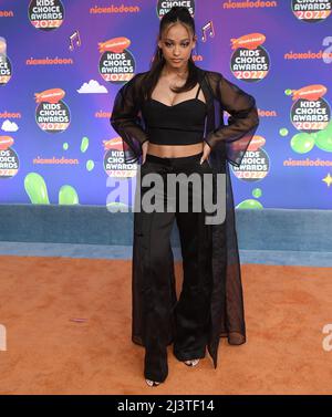 Los Angeles, USA. 09th Apr, 2022. Isabel Gonzalez arrives at the 2022 Nickelodeon Kid's Choice Awards held at the Barker Hangar in Santa Monica, CA on Saturday, ?April 9, 2022. (Photo By Sthanlee B. Mirador/Sipa USA) Credit: Sipa USA/Alamy Live News Stock Photo