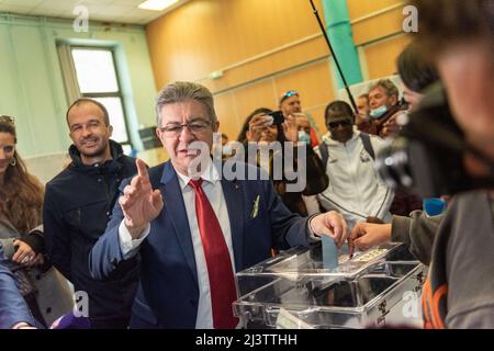Marseille, France. 10th Apr, 2022. First round of the French presidential election : Jean-Luc Mélenchon in Marseille. Jean-Luc Mélenchon, France's leftist movement La France Insoumise (LFI) party leader, member of Parliament and candidate for the 2022 presidential election, votes at a polling station for the first round of the french presidential election on april 10, 2022 in Marseille, France. Photo by Florian Escoffier/ABACAPRESS.COM Credit: Abaca Press/Alamy Live News Stock Photo