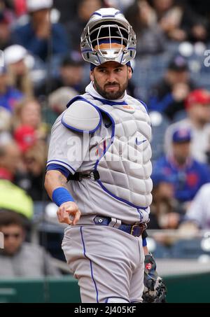 Washington, USA. 10th Apr, 2022. WASHINGTON, DC - APRIL 10: New York Mets catcher Tomas Nido (3) during a MLB game between the Washington Nationals and the New York Mets, on April 10, 2022, at Nationals Park, in Washington, DC. (Photo by Tony Quinn/SipaUSA) Credit: Sipa USA/Alamy Live News Stock Photo