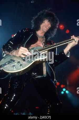 洋楽 AEROSMITH 1988 JOE'S 38TH BIRTHDAY PARTY Aerosmith Played 19-Song Set on Joe Perry's Birthday in 1988