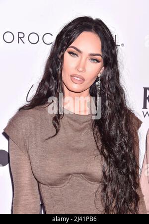 Beverly Hills, Ca. 10th Apr, 2022. Megan Fox attends The Daily Front Row's 6th Annual Fashion Los Angeles Awards at Beverly Wilshire, A Four Seasons Hotel on April 10, 2022 in Beverly Hills, California. Credit: Jeffrey Mayer/Jtm Photos/Media Punch/Alamy Live News