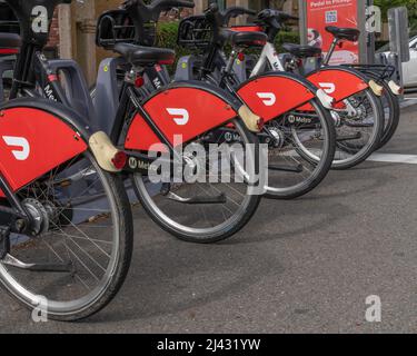 Los Angeles, CA, USA - April 11, 2022: Metro Bike Sharing Station in Los Angeles CA. The program was launched by Metro in 2016. Stock Photo