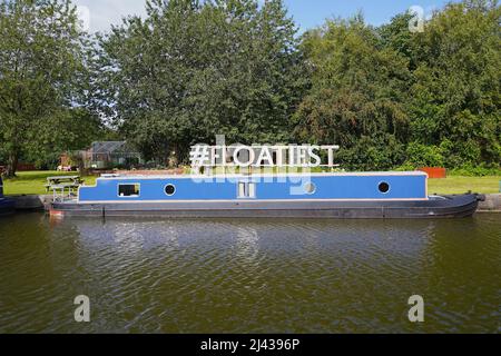 Narrowboat on the Bridgewater Canal near Worsley in Salford, Greater Stock Photo