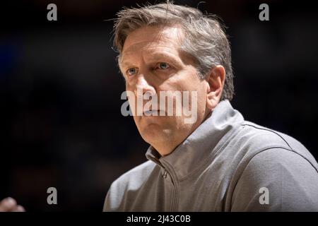 Minneapolis, United States. 01st Nov, 2021. Minnesota Timberwolves head coach Chris Finch, Monday, Nov. 1, 2021 at Target Center in Minneapolis. The Timberwolves hosted the Orlando Magic at Target Center. (Photo by Carlos Gonzalez/Minneapolis Star Tribune/TNS/Sipa USA) Credit: Sipa USA/Alamy Live News Stock Photo