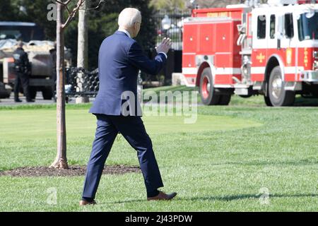 Washington, United States. 11th Apr, 2022. President Joe Biden arrives to White House from Delaware at South Lawn/White House in Washington DC, USA. Credit: SOPA Images Limited/Alamy Live News Stock Photo